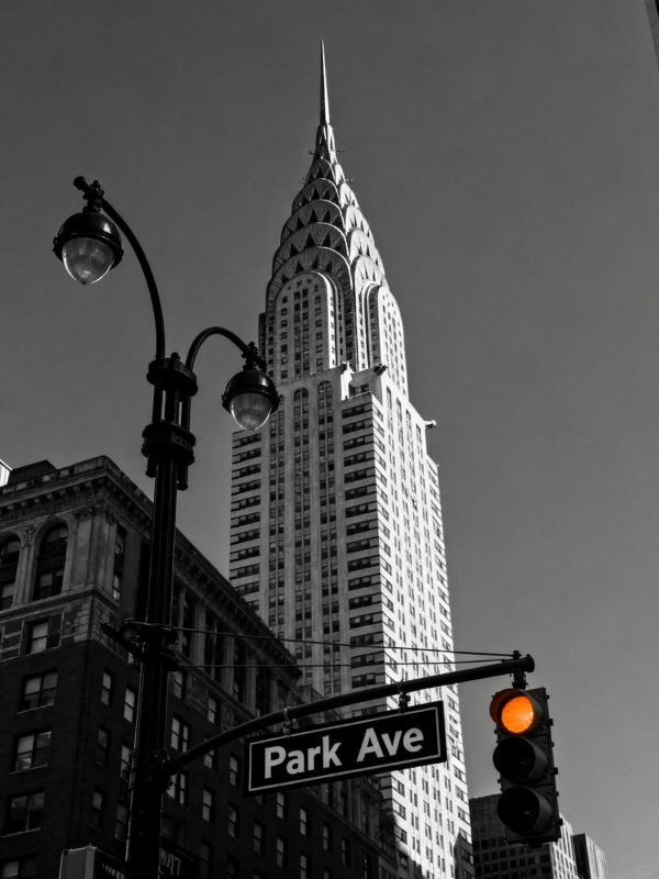 极简主义黑白复古城市建筑纪实摄影海报-即梦ai关键词描述咒语-Ai宇宙吧-